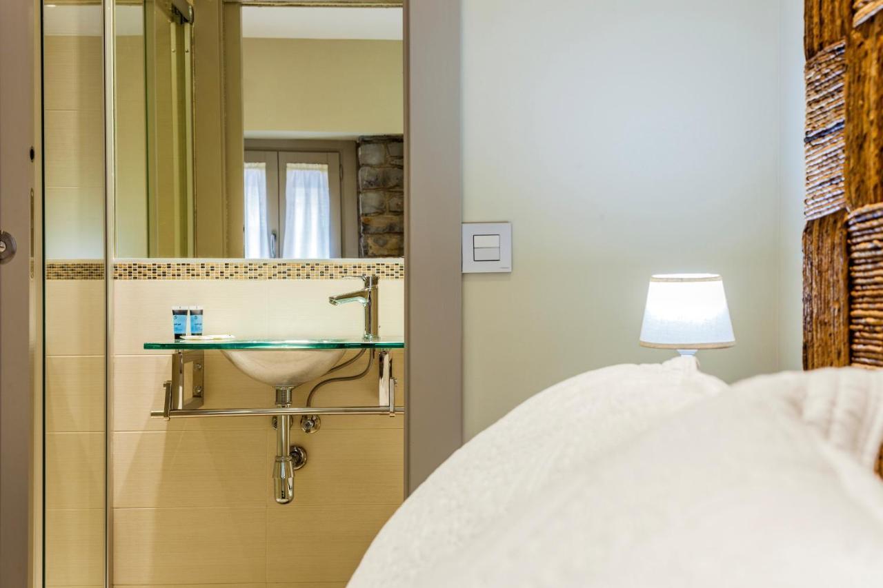 Casa Rios Hotel Биескас Екстериор снимка