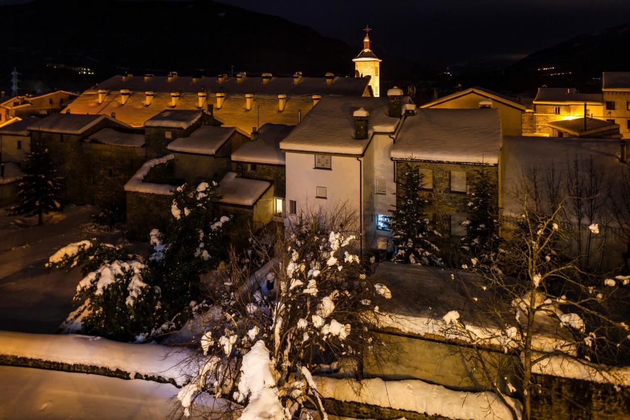 Casa Rios Hotel Биескас Екстериор снимка
